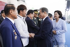 [국감현장]정경두 “하재헌 중사 판정, 재심 요청했다"