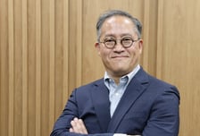 위성 광학 카메라 35년 집념…"우주서 기업들 의사결정 돕겠다"