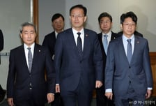 [기자수첩] 경제 '원팀', 한 방에 모인 뒤