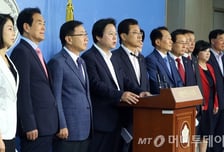 [현장클릭]이인임은 새누리 초선의원에게 뭐라 할까