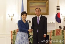 [현장+]'반기문'과 '개헌론'…동전의 양면