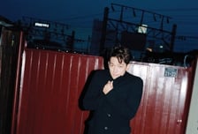 비 정지훈, 화보 속 원포인트 패션…'스타일리시'
