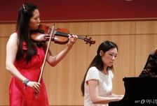바이올린과 피아노 선율로 연주되는 광복 70주년의 기쁨