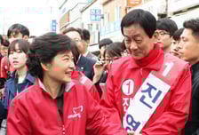 '항명파동'의 전모…朴은 왜 陳을 붙잡았나