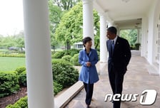 중국서 '선글라스' 남긴 朴대통령, 미국선?