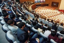 '골든타임' 못 지킨 국회…'법률 공백' 혼란 가중