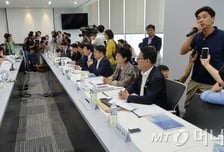 [기자수첩]가습기 밀실특위 '뭣이 불안해서'