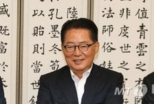 "추경 선결조건은…" 청와대 담장 위 걷는 야당