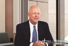 멀리보는 더캐피탈 스타일…85년 명가의 비결