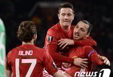 맨유, 생테티엔 3대0 '대승'…손흥민 교체투입 '부진'