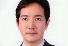 [오세중의 외통수] 한 연구원의 죽음과 방산비리