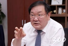 [MT리포트]"국민 삶 바꾸는 정책 매순간 자문..'나라답게' 잘 가고 있다"