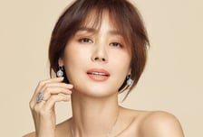 김성령, 파격적인 오프숄더 룩…"당당한 매력"