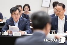 [MT리포트]정부, 종부세 증세는 '속전속결' 금융소득 종합과세는 '난색'