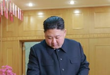 하노이 한달 다시 움직인 북미 정상, 그리고 김정은의 실점