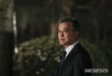 "밀리면 끝" 靑의 배수진…총선 '필승'과 '집착'의 사이