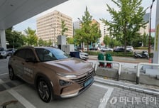 [MT리포트]'도심형 수소충전소' 개막…'정치·금융 1번지'서 수소충전