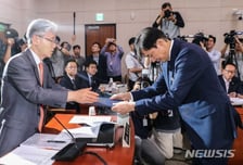 [춘추관]조국의 태도