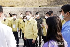 [춘추관]대통령이 경제를 말하게 하자