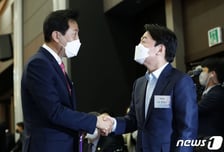 'LH 사태'에 정권심판론 커지는데…야권 단일화 갈등 변수로