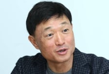 대선 뛰어든 '쌀집아저씨' "이재명 '나가수' 출격…제 점수는요"