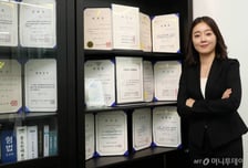 '조영남 무죄' 받아 낸 음대 출신 변호사 "문화예술계 새 판례 만들고파"