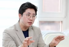 "尹정부 1년, 大전략이 안 보인다...타협은 없고 검찰만 있어"