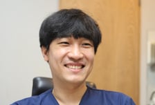 "돋보기 없어도 잘 보여" 좋아했더니…'백내장' 증상일 수도