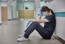 보건의료 종사자 '번아웃' 심각… 간호사 10명 중 7명 "이직 생각"