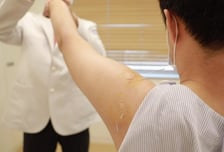 아픈 어깨에 '운동 침 치료', 일반 한방 치료보다 개선 효과 2.6배↑