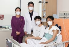 위독한 아빠에게 간 떼준 16살 아들 "수술 두려웠지만, 결심 이유는…"
