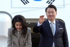 尹대통령 지지율 1.2%p 내린 35.5%…與 35% vs 민주 46%