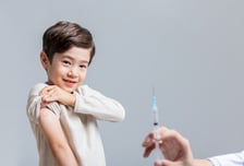 '콜록콜록' 올겨울 독감에 떨지 않으려면…"지금 백신 맞으세요"