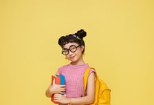 "돌 지나도 낙서를 안 하네" 얌전한 우리 아이?…이럴 땐 병원 가야