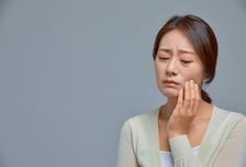 "연휴 너무 무리했나" 목 뻐근…"맛 이상해" 미각 둔해지는 이 병