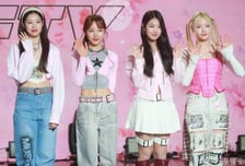 '피프티 사태' 소송전 2R…소속사, 더기버스에 10억 손배소