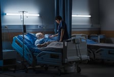 간병에 장례까지 '이중고'…암 환자 가족, '임종 준비'에 우울·불안 커져