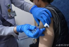 추워진 날씨, 독감주사 아직 안 맞았다면…"11월까진 접종해야"