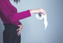 변기에 피 흥건, 결국 수혈까지…'빈혈' 호소 20대女, 말 못할 '뒤 고민'