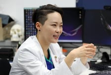 "성전환 아니고 성별확정 수술"… 성 정체성, 몸으로 찾아주는 이 의사