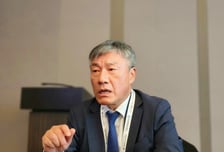 "기피과 의사, 지방병원 근무로 군복무 대체" 서울아산병원장의 제안