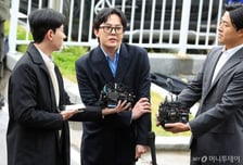 춤추듯 흐느적, 몸 꺾인 채 '얼음'…마약중독자들이 '좀비' 되는 이유