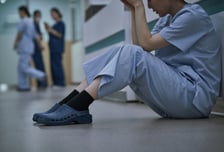 '이브데이'하는데 "쉬긴 하잖아"…간호사 우울증 키우는 한마디