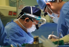 "임신하고 싶어요" 자궁 없는 여성의 소원…국내 첫 이식수술 성공