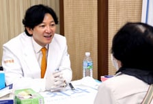 "치아 적어도 20개는 보존하세요" 치우치과, 나주서 어르신 구강 교육