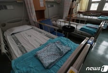 너도나도 "암 치료하려면 서울로"…임상시험 83% '수도권 싹쓸이'