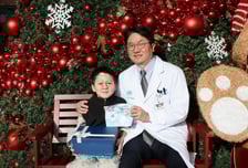 '얼굴 화상'에 은둔해온 키르기스스탄 소년, 한국서 미소 되찾은 사연은