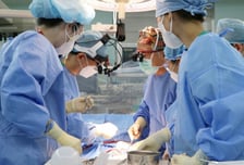 인공심장 이식 받은 아들…14년전 같은 병원에서 엄마도 '심장 이식'