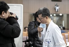 "이럴거면 지역의사제 법안 폐기"…이재명 헬기이송에 의사회 항의 빗발