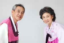 자꾸만 자리 뜨는 부모님, 혹시?…건강 위해 딱 '4가지'만 물어보세요